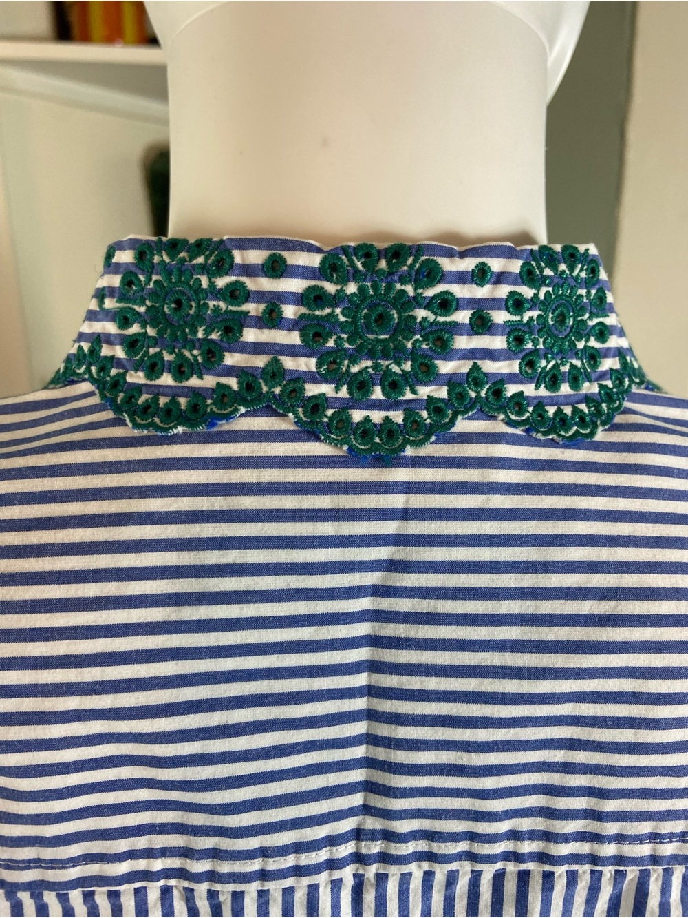 J. Crew Perfect Eyelet Embroidered Trim Striped Shirt Botton Down Blouse poplin - Picture 8 of 10
